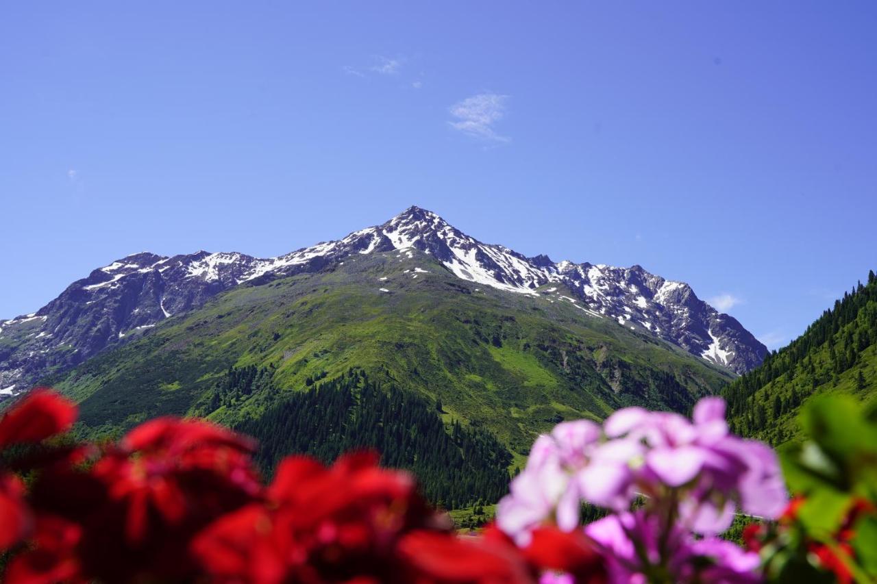 Hotel Mittagskogel Pitztal 장크트 리온하드 임 피츠탈 외부 사진