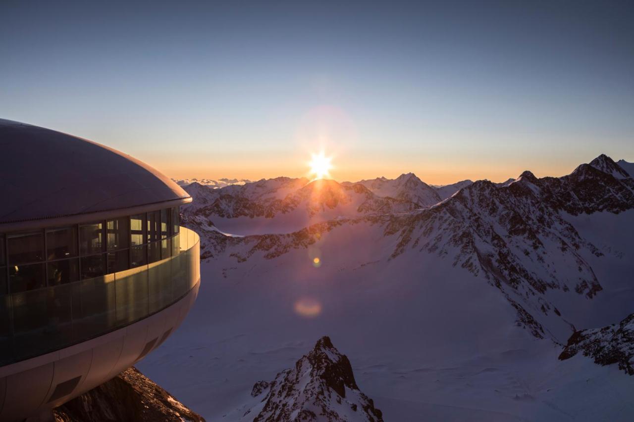 Hotel Mittagskogel Pitztal 장크트 리온하드 임 피츠탈 외부 사진
