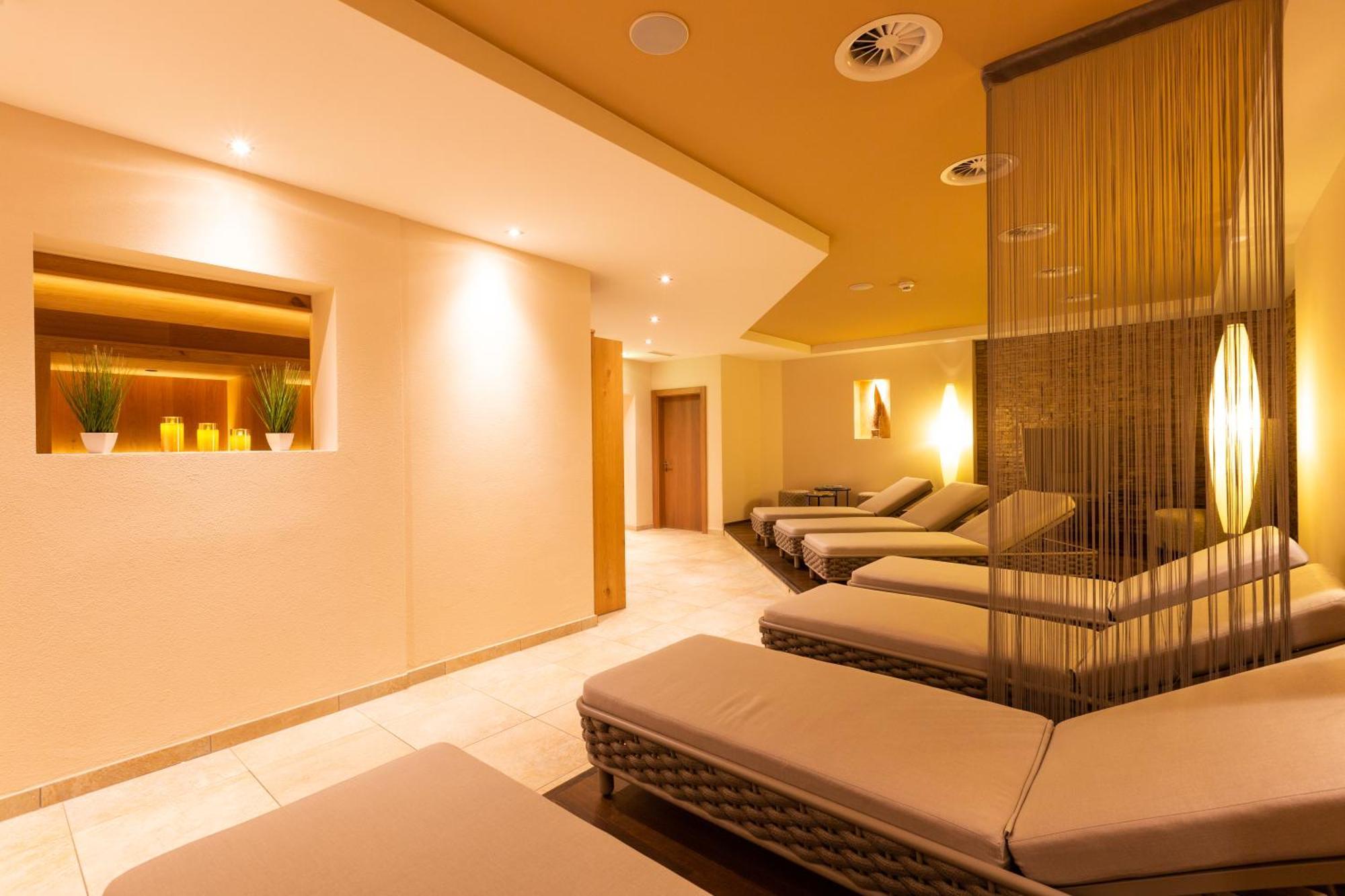 Hotel Mittagskogel Pitztal 장크트 리온하드 임 피츠탈 외부 사진