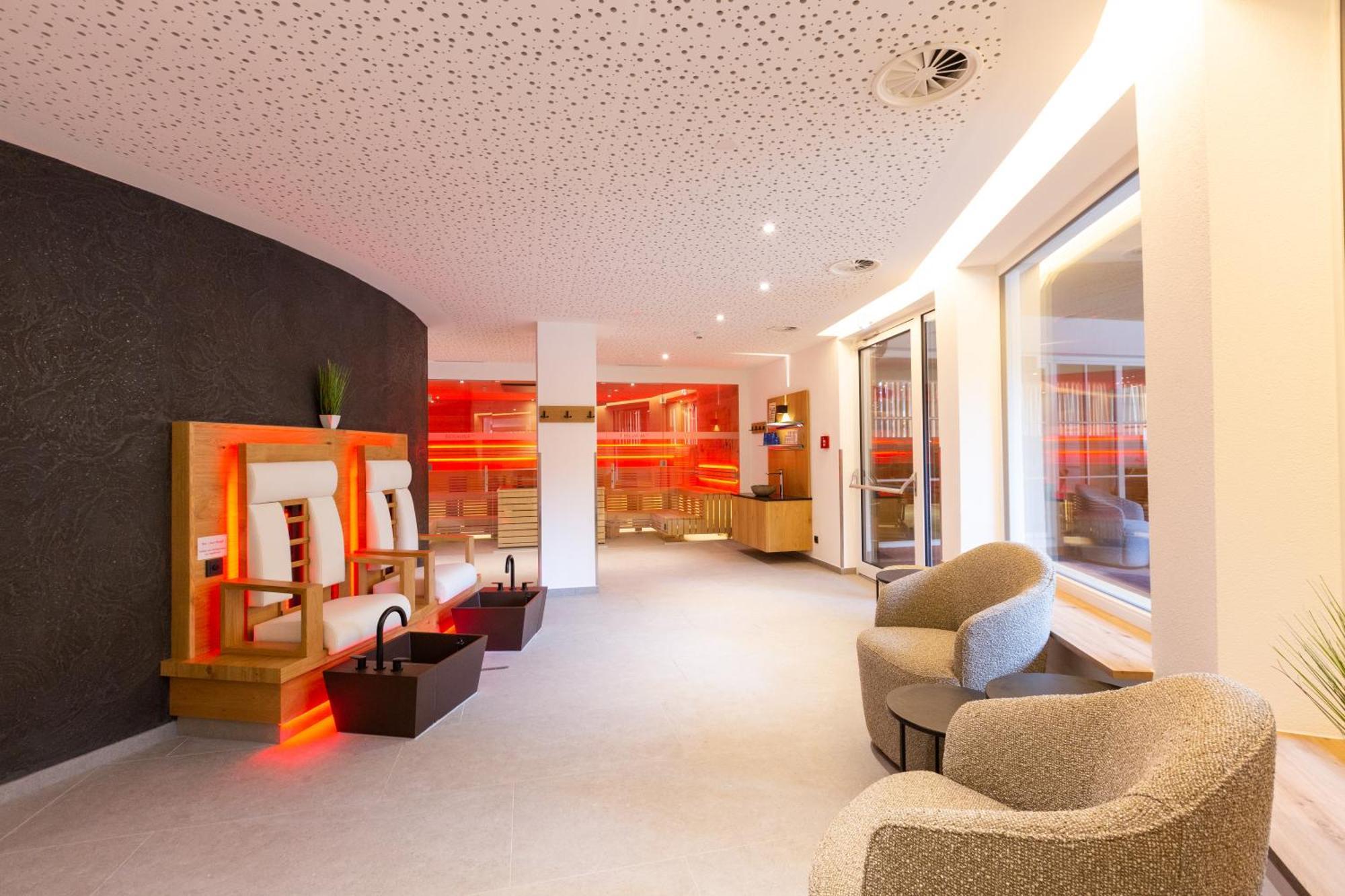 Hotel Mittagskogel Pitztal 장크트 리온하드 임 피츠탈 외부 사진