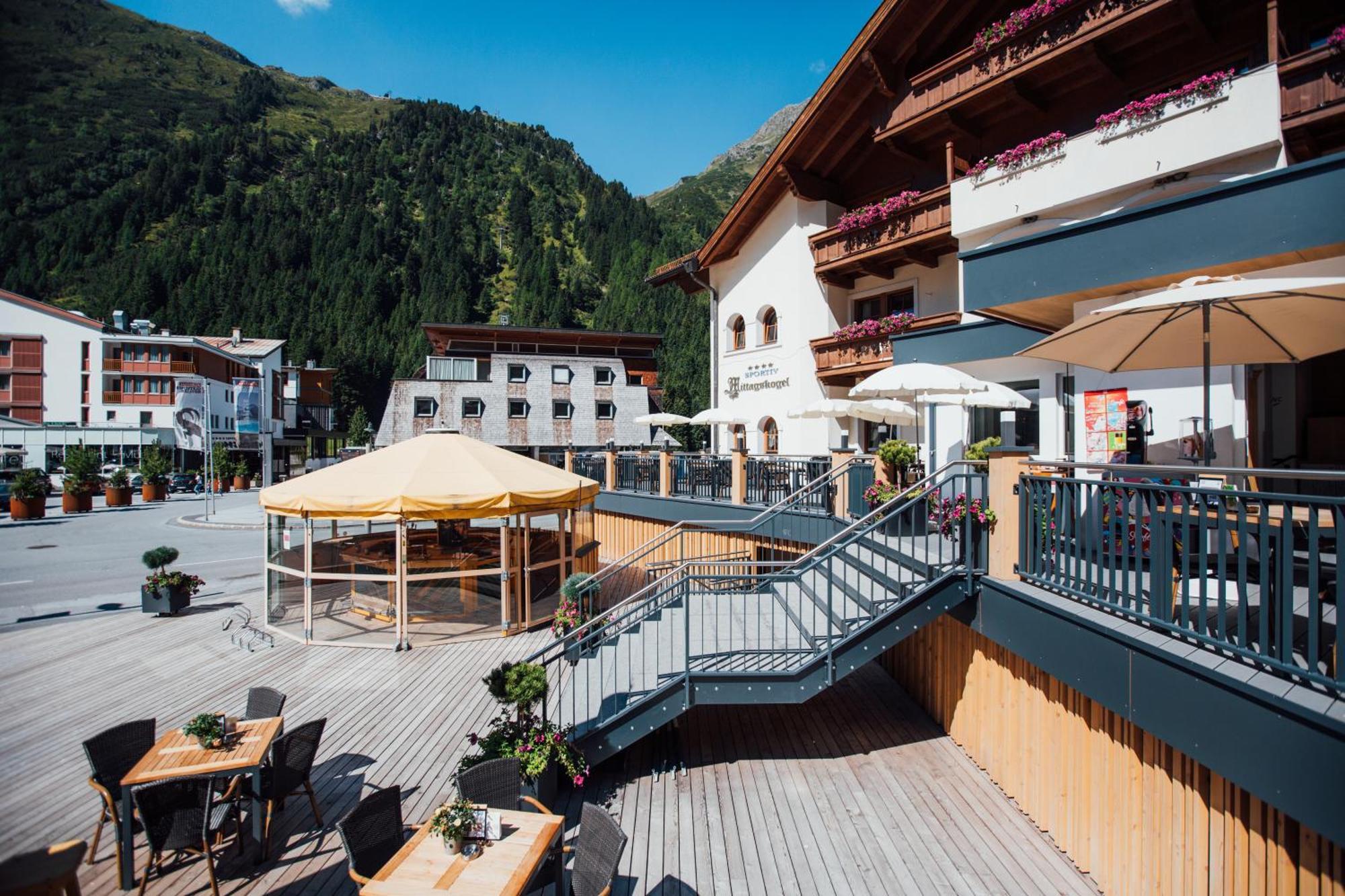 Hotel Mittagskogel Pitztal 장크트 리온하드 임 피츠탈 외부 사진