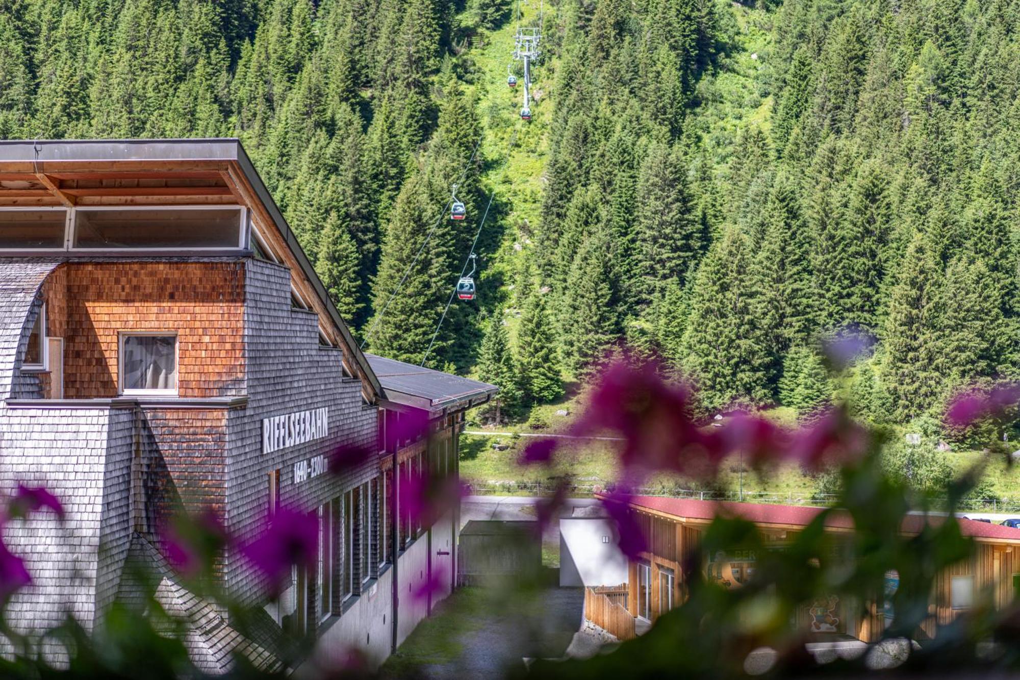 Hotel Mittagskogel Pitztal 장크트 리온하드 임 피츠탈 외부 사진